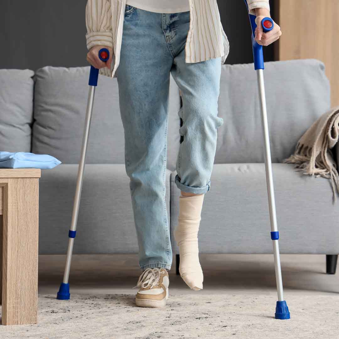121 Physical Therapy Clarkston, Michigan Surgical Rehab Recovery Crutches